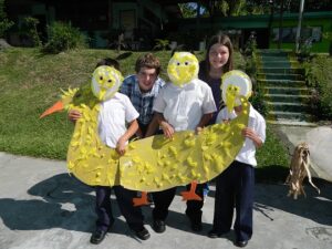 Volunteer play on Family Spanish Immersion in Central Valley