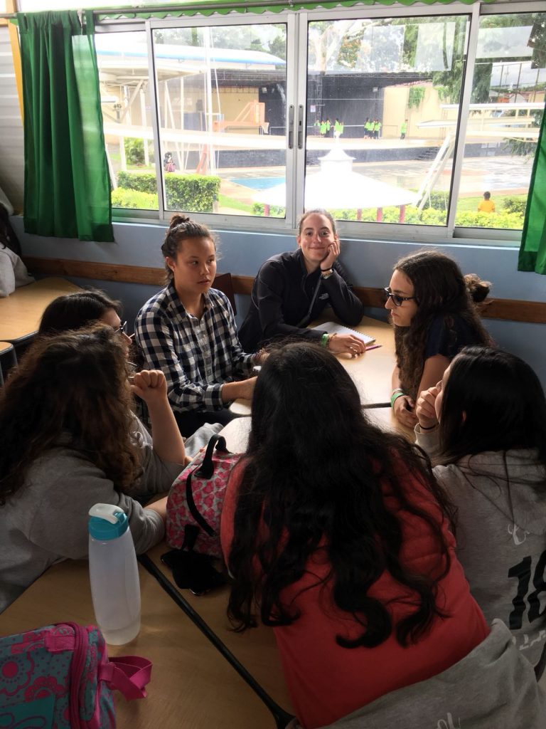 High school immersion participants talk with Costa Rican students