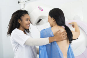 Discussing Cancer Screenings in Spanish